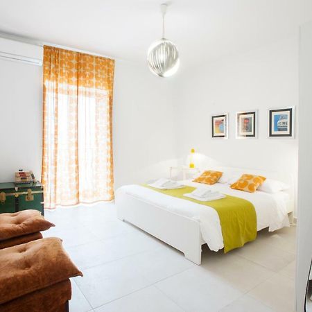 Interno16Holidayhome เนเปิลส์ ภายนอก รูปภาพ