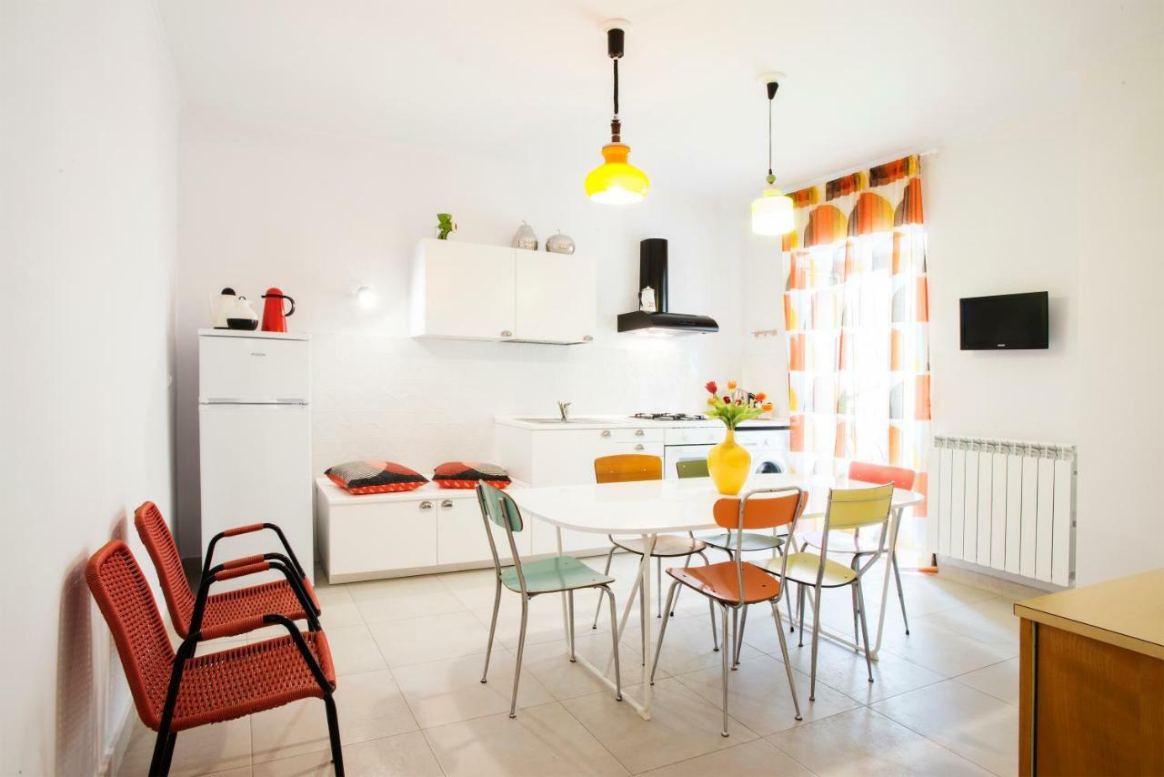 Interno16Holidayhome เนเปิลส์ ภายนอก รูปภาพ